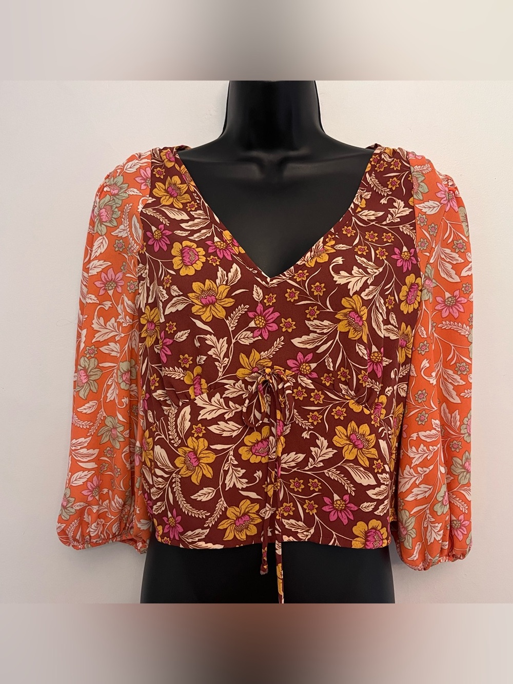 Sienna Sky V-Neck Multicolour Floral Smocked Waist Cropped Blouse, Size Large